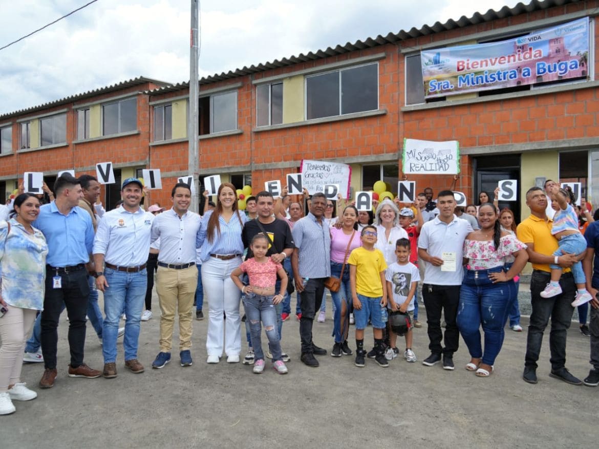 Inicio la preasignación de Mi Casa Ya, 70 primeros beneficiados