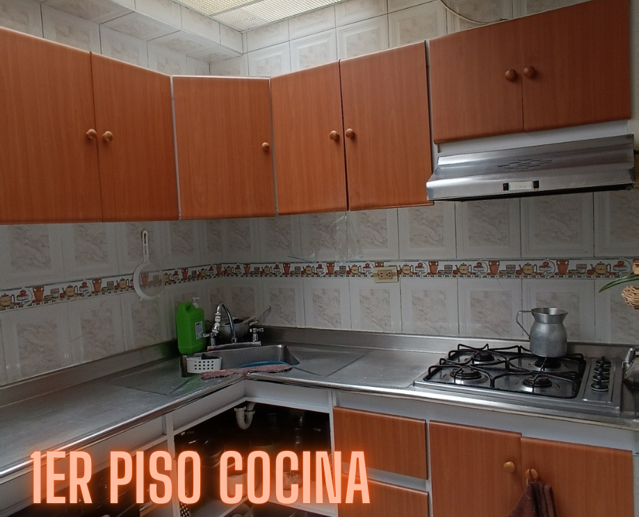 HERMOSA CASA EN VENTA EN ALAMOS EXCELENTE UBICACIÓN CIUDAD DE BOGOTA.