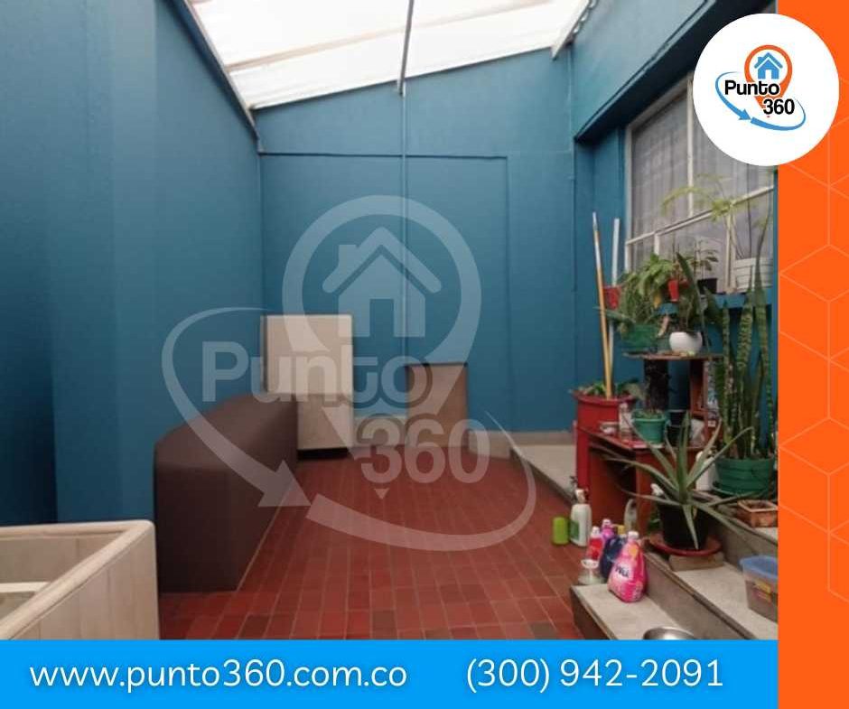 Venta de Casa Esquinera en Alcázares Occidente de Bogotá