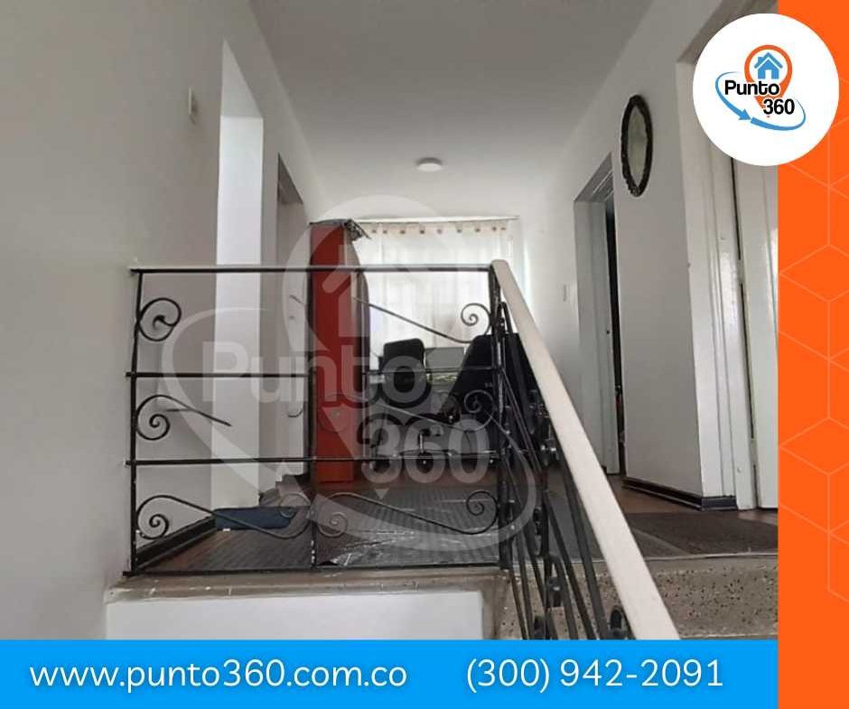 Venta de Casa Esquinera en Alcázares Occidente de Bogotá