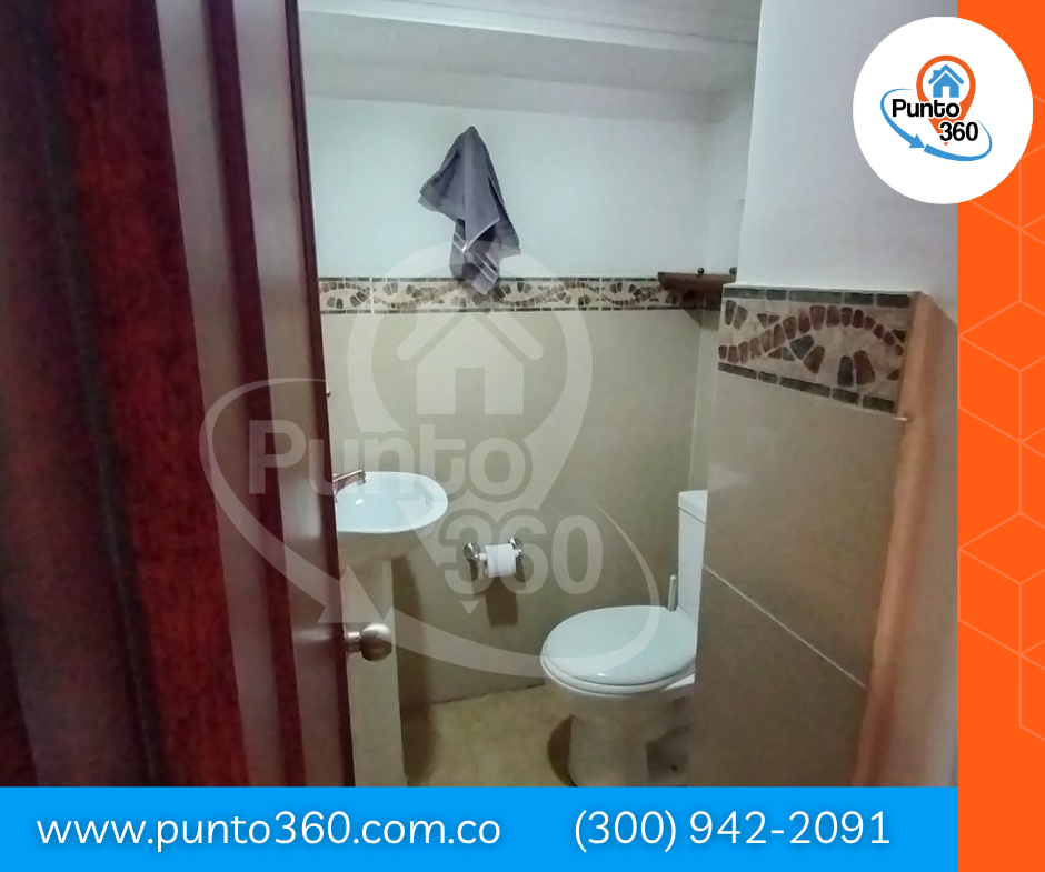 Espectacular Casa Esquinera en Venta Barrio La Esmeralda Bogotá