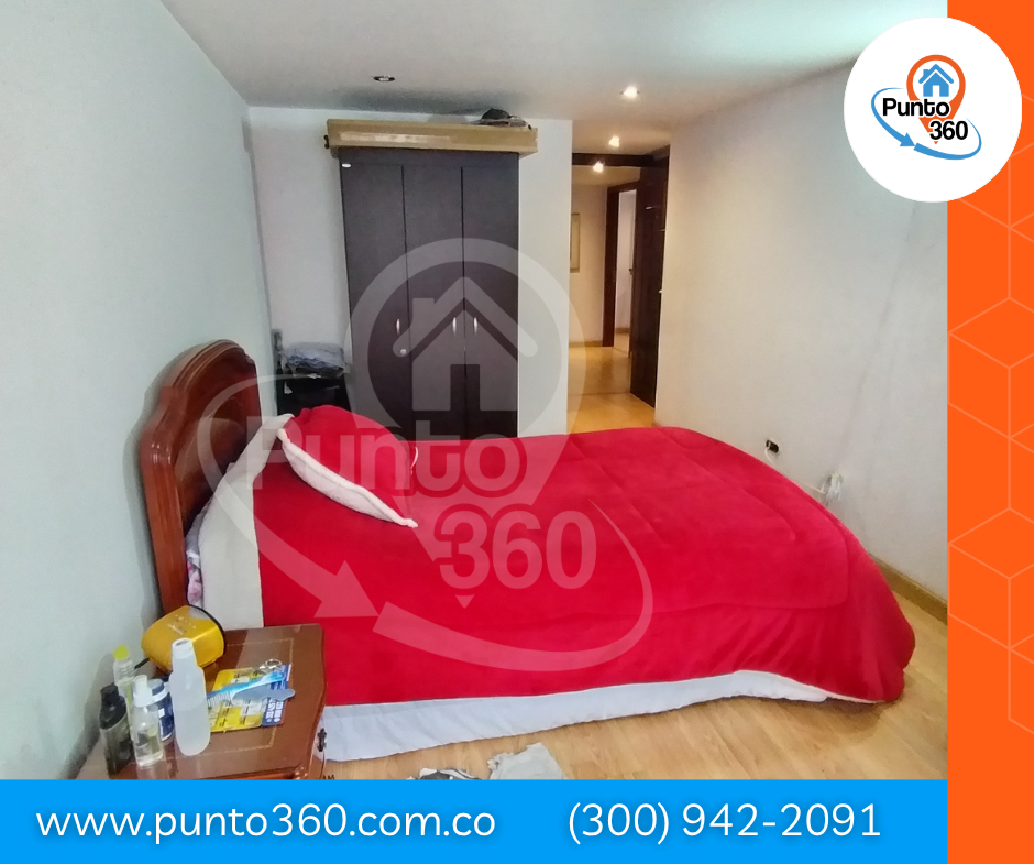Espectacular Casa Esquinera en Venta Barrio La Esmeralda Bogotá