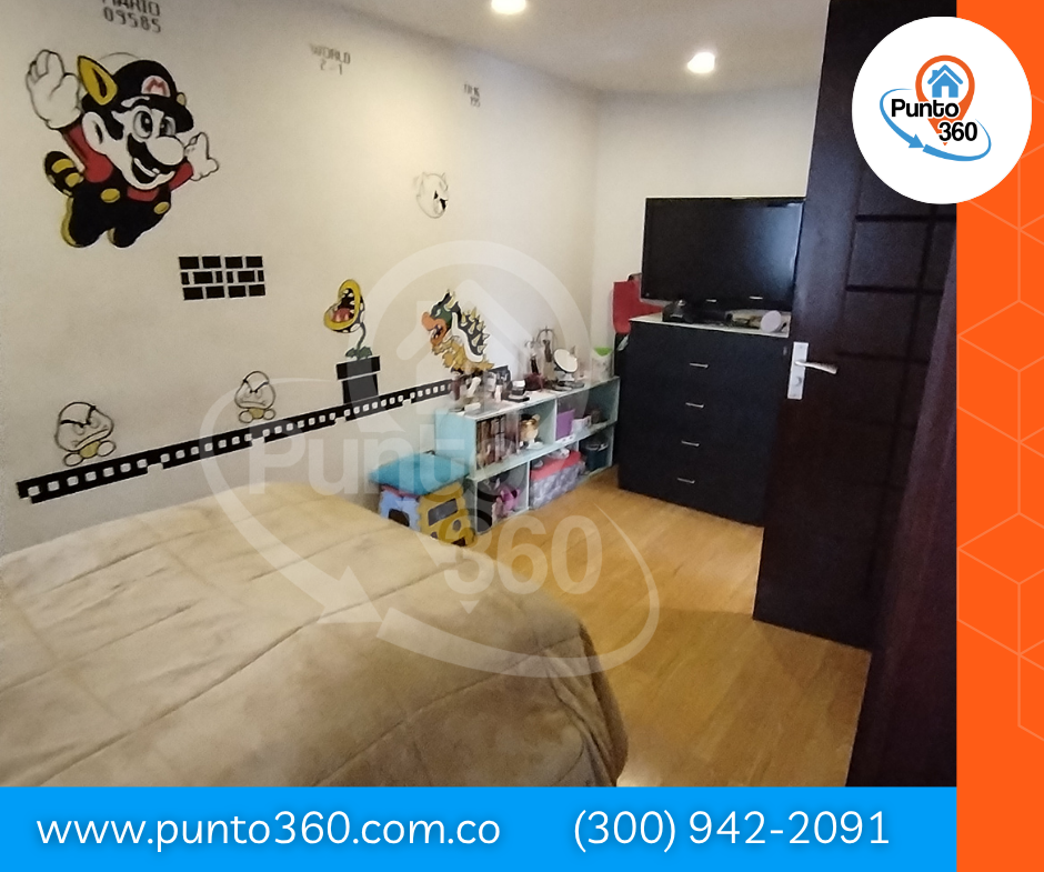 Espectacular Casa Esquinera en Venta Barrio La Esmeralda Bogotá