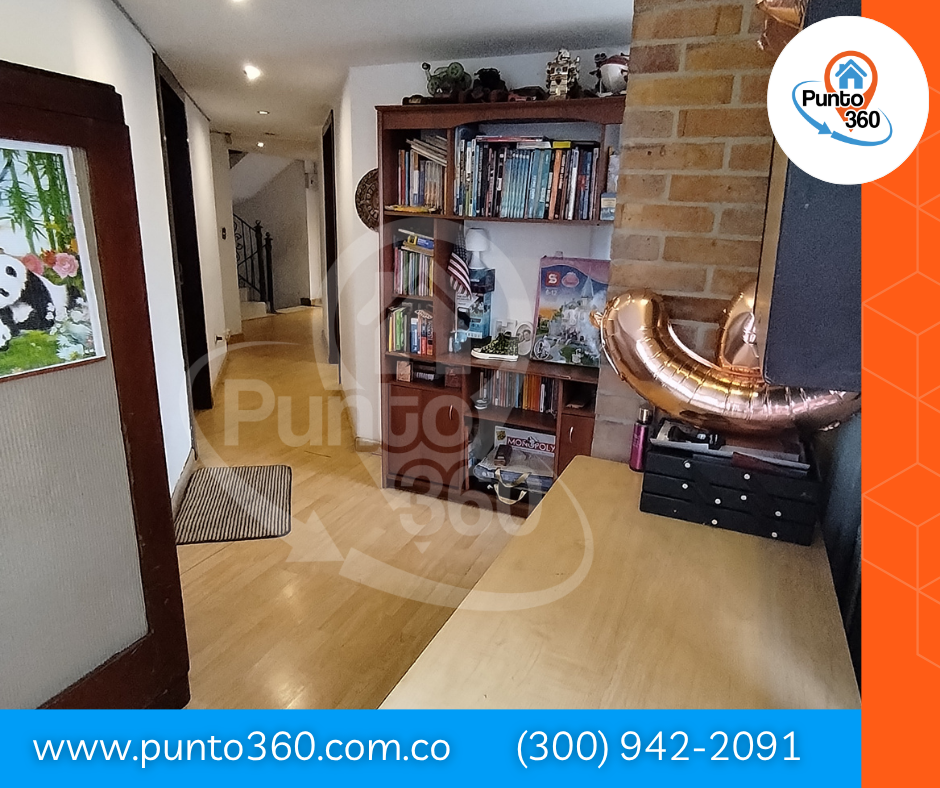 Espectacular Casa Esquinera en Venta Barrio La Esmeralda Bogotá Espectacular Casa Esquinera en Venta Barrio La Esmeralda Bogotá