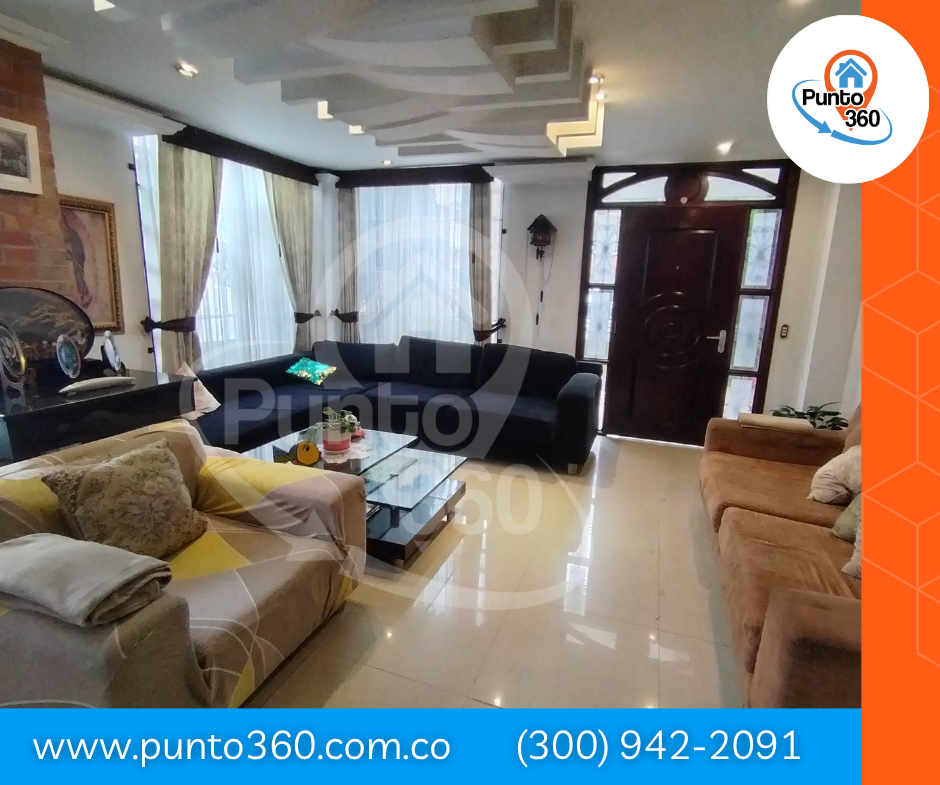 Espectacular Casa Esquinera en Venta Barrio La Esmeralda Bogotá