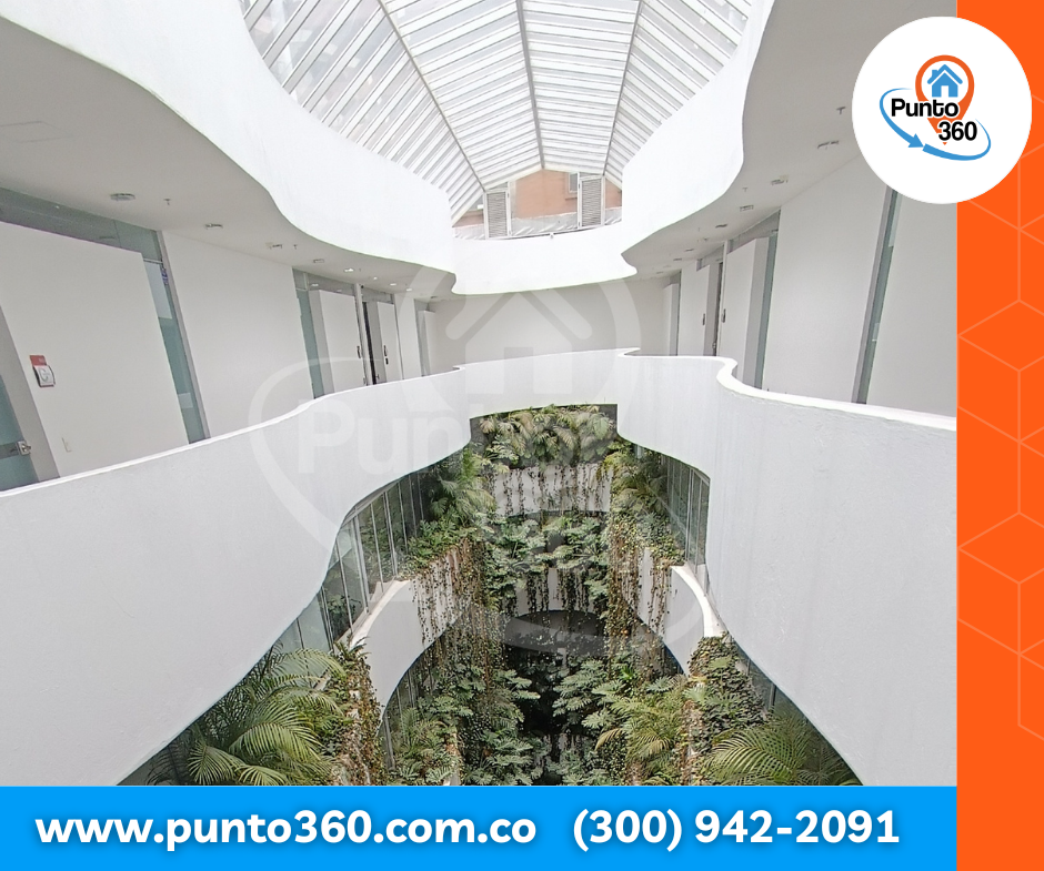 Oficina en Arriendo o Venta en Torre Zimma - Excelente ubicación en Bogotá